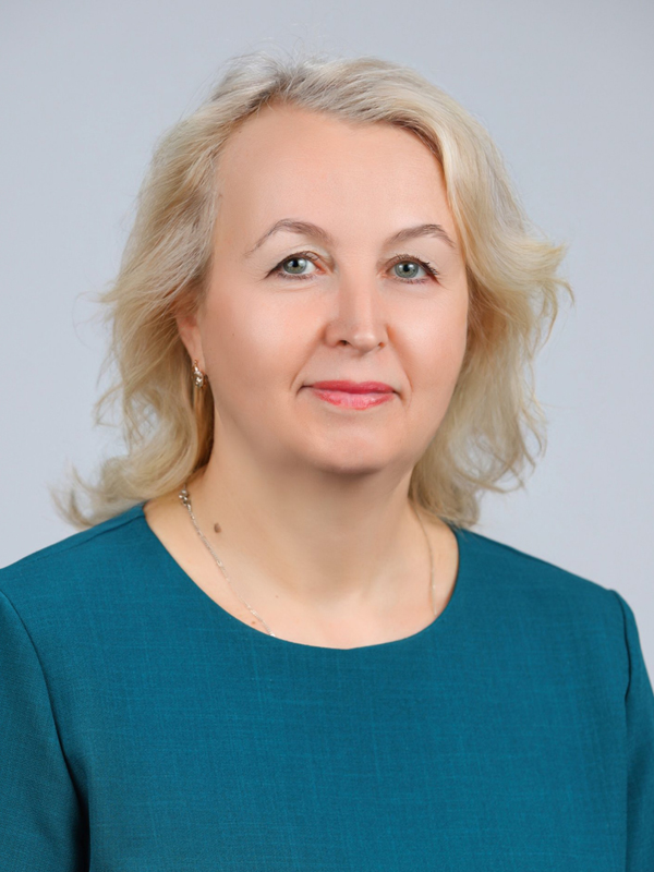 Степанова Светлана Семеновна.